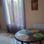 Apartment En Plein Coeur De L'ile D'oleron, Parentale. *